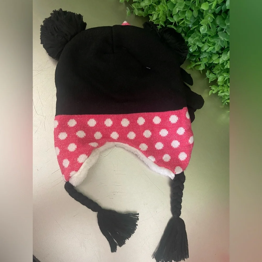Disney Minnie Mouse Pink and Black Beanie & Glove Set NWT
